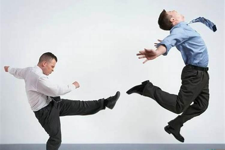 职场遭遇小人怎么办