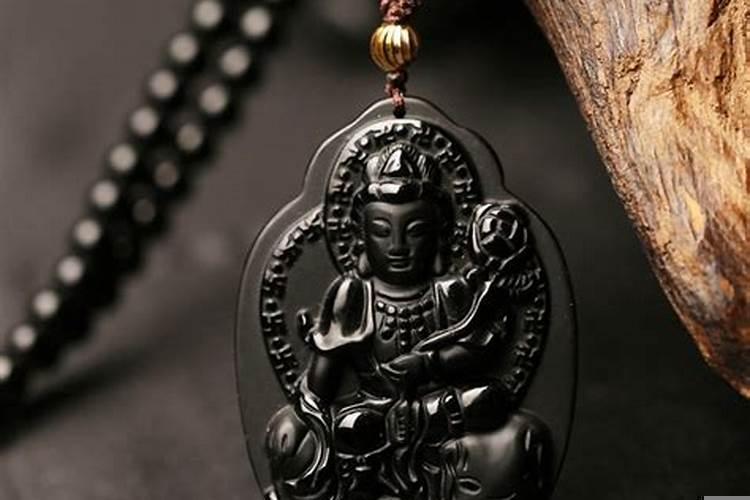 属马佩戴黑曜石本命佛