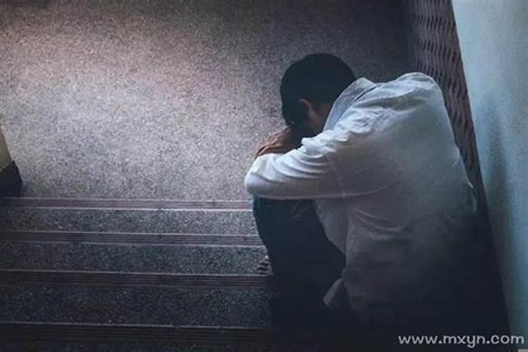 梦见自己爸爸在哭是什么意思