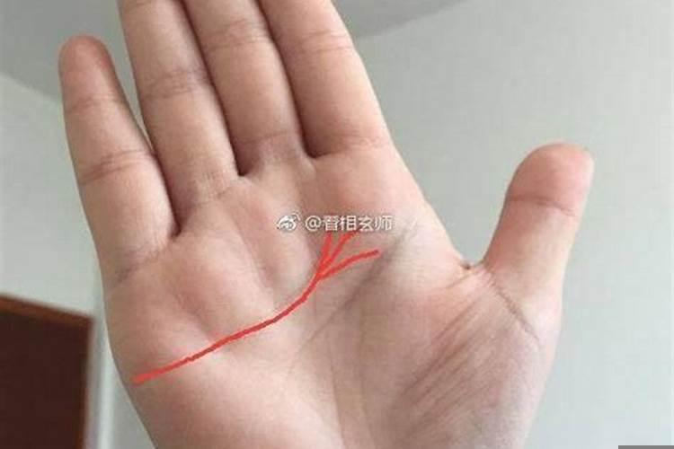 手掌心有坑手相
