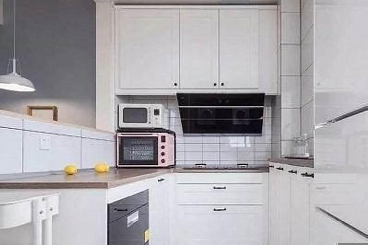 厨房在房子正北