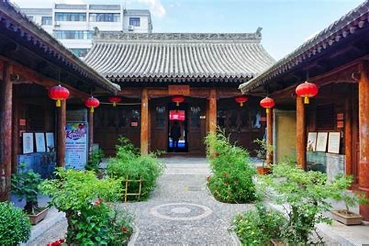 庭院的台阶多高多宽