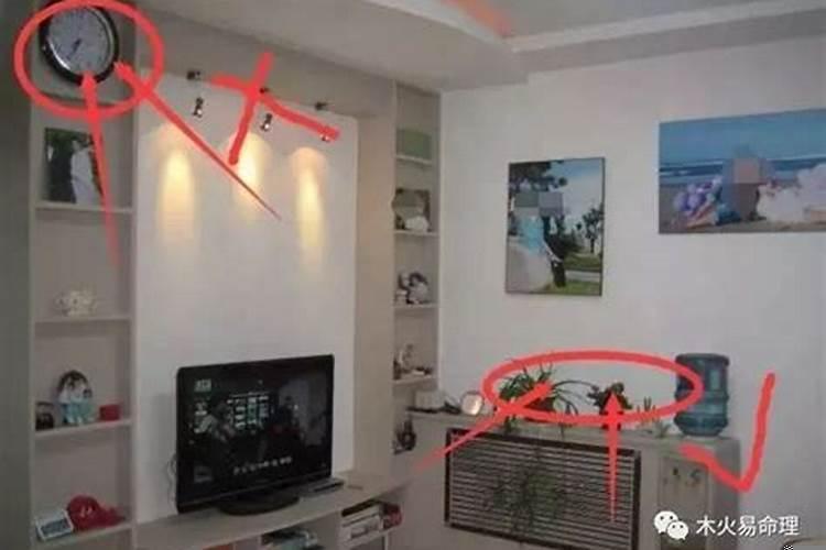 进门不能看到钟