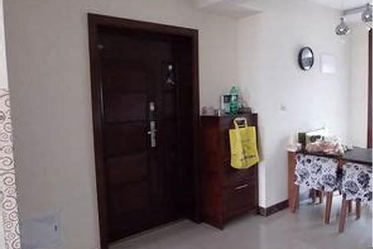 进门不能看到钟