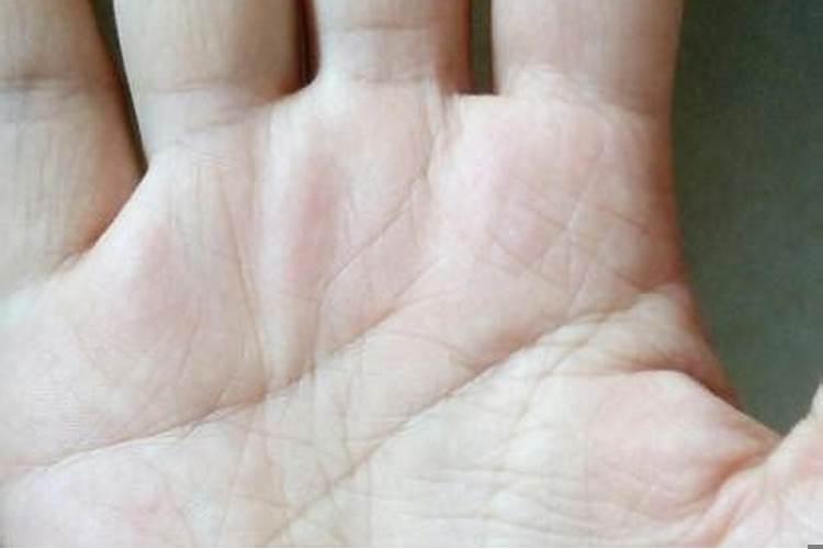 天生苦命的女人手相