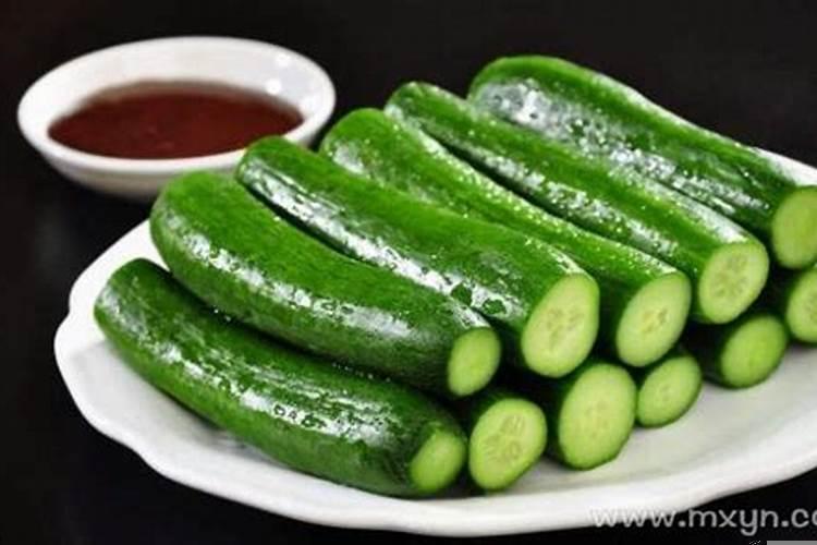 女人梦到吃黄瓜预示着什么啊