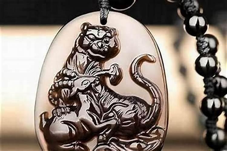 83年猪带什么配饰能转运