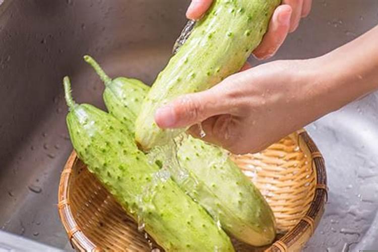 女人梦到吃黄瓜预示着什么啊