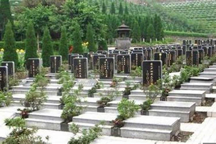 向您请教下葬风俗有哪些