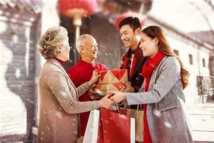 新婚第一年要回家吗