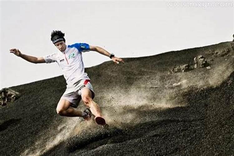 梦见婆婆把腿摔了怎么回事儿