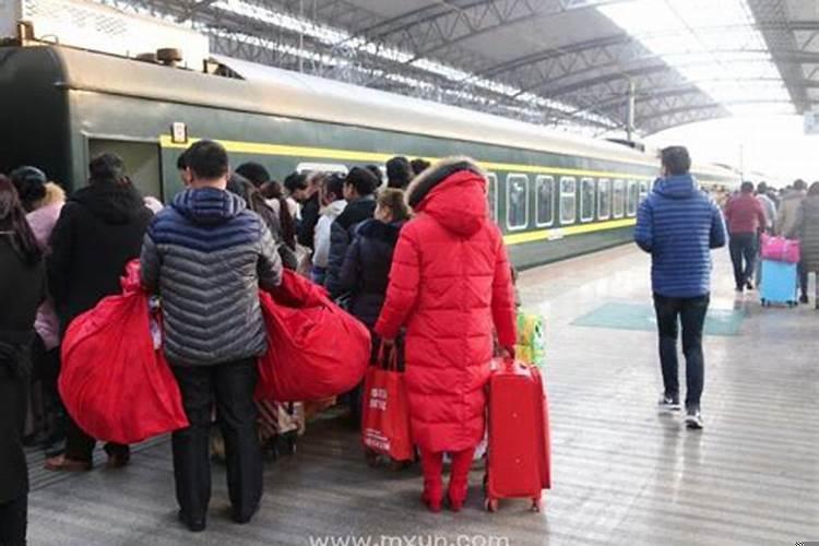 梦见坐火车没坐上去