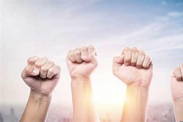 梦到被表扬是什么意思