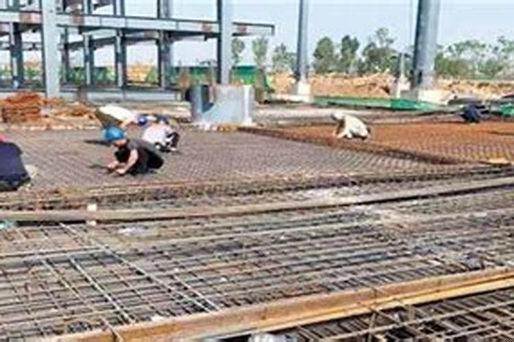 建房打板后多少天拆木型板最好呢