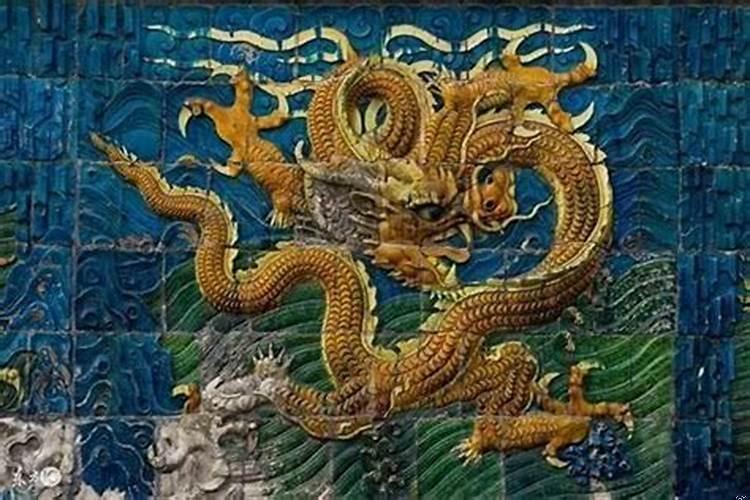 属龙跟属什么的相克