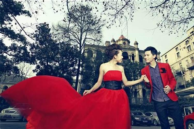 结婚不能穿红的是什么意思