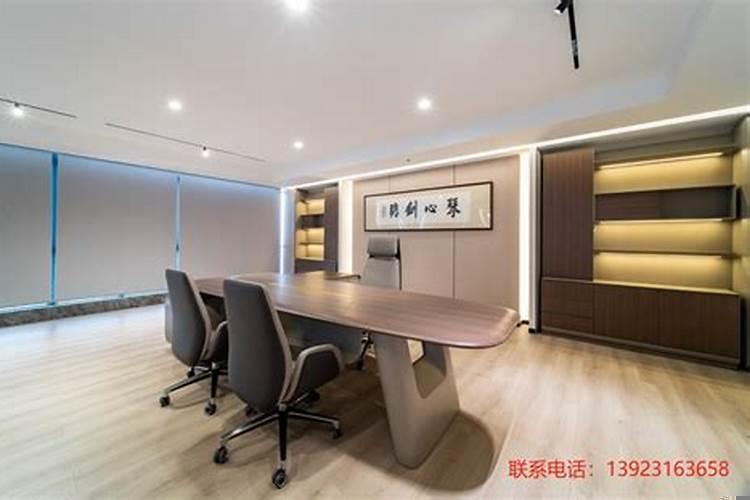 办公室摆件怎么摆放