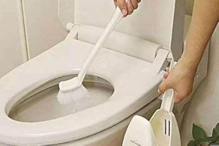 梦见马桶很脏有屎