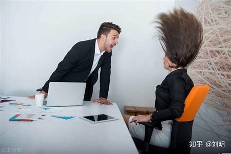 如何对待职场中的小人