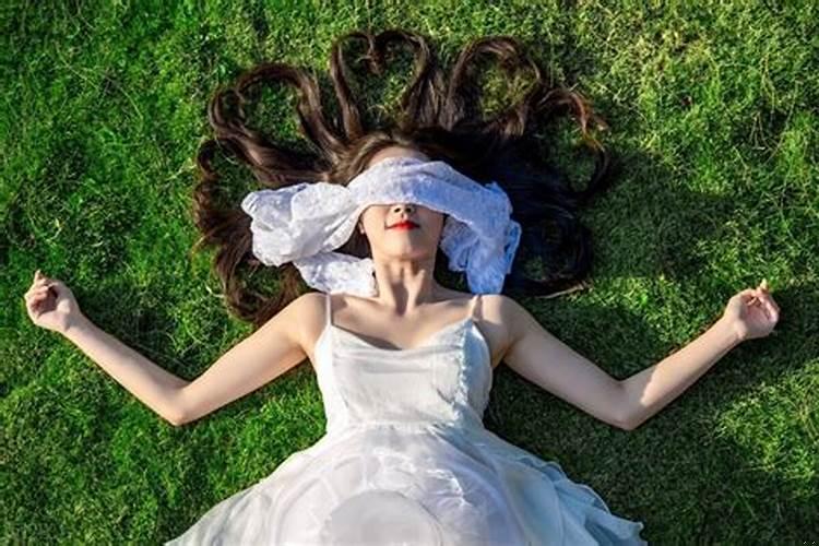 天秤优柔寡断不懂分还是不分