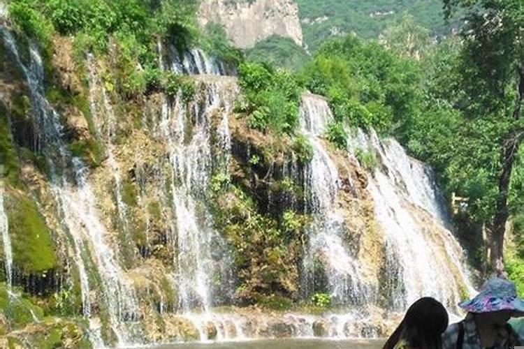 已寅申三刑入夫妻宫