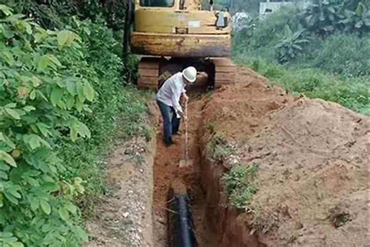 农村房子后面有下水道好吗