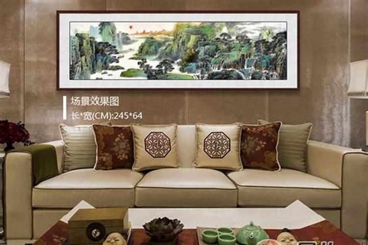 家里客厅挂什么画最好呢