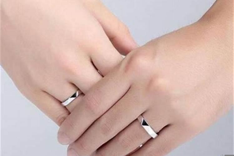 银手镯戴左手还是戴右手对身体好