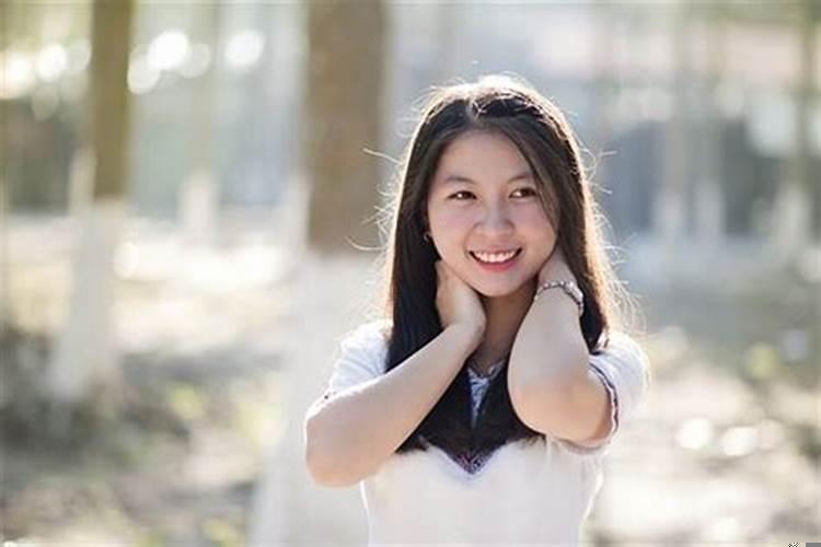 梦到活着的表姐死了