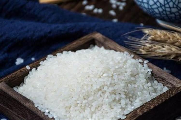 女人梦见五谷粮食是什么意思