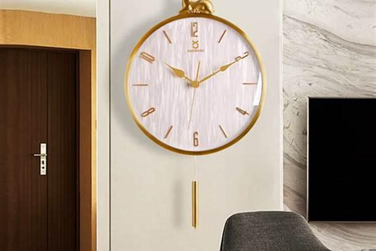 农村客厅挂钟挂在什么位置好