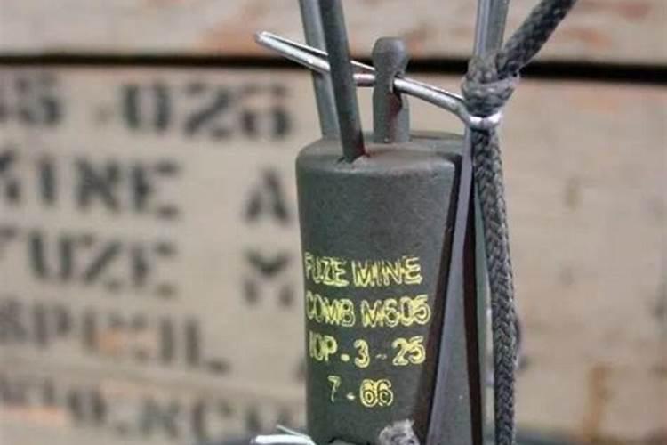 梦到很多白布是什么意思