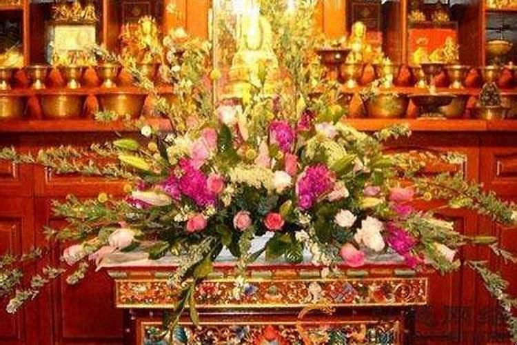 财神供花用什么