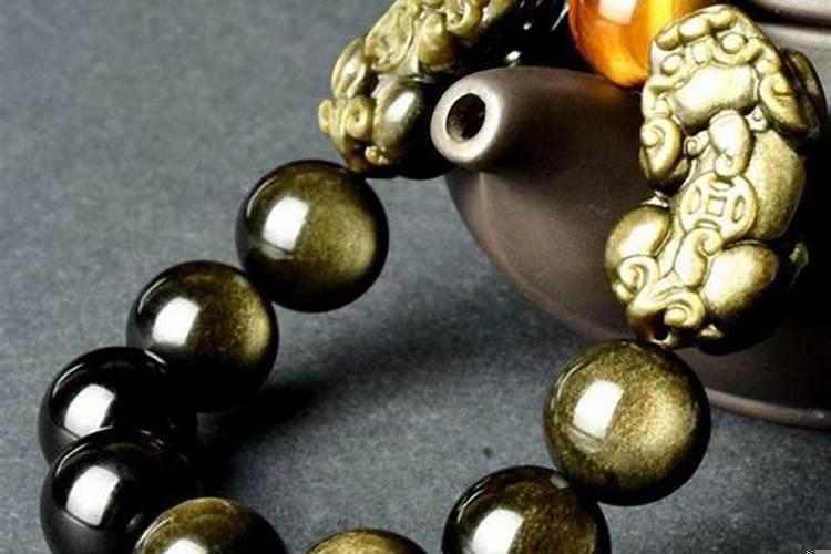 女生佩戴貔貅有什么讲究与禁忌