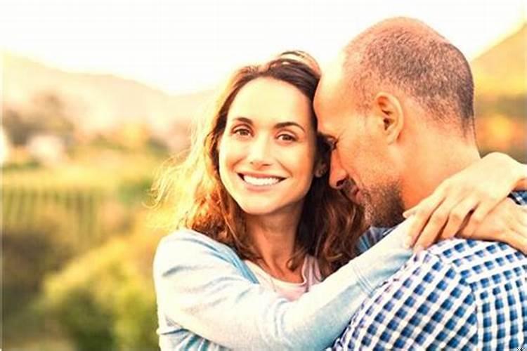 女人梦见去市场