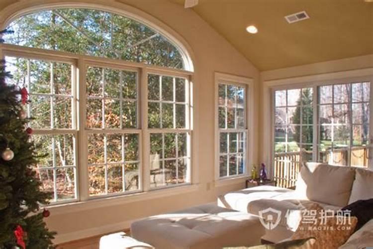 窗对房间门风水吉利不