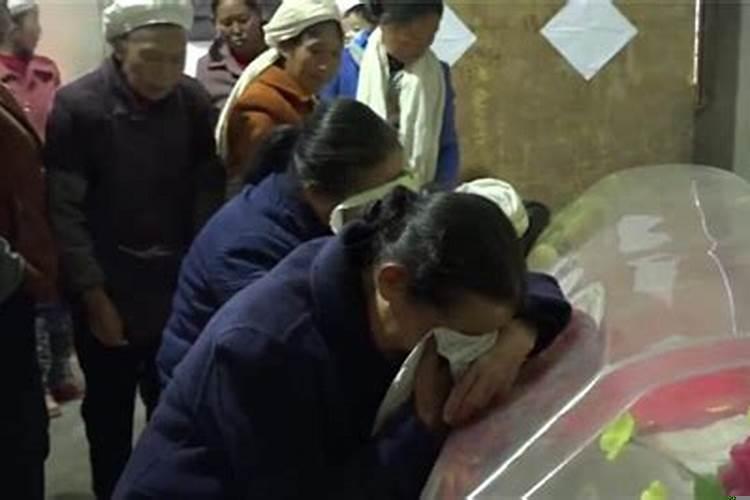 两地分居梦见老公出轨