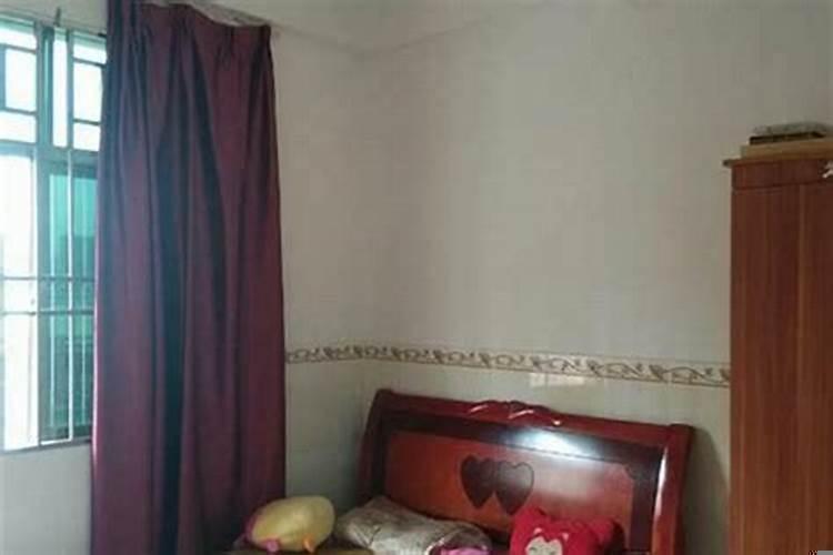 风水学房间上有梁