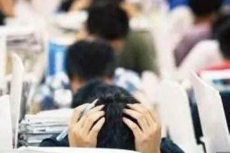 父母的哪些行为影响子女高考