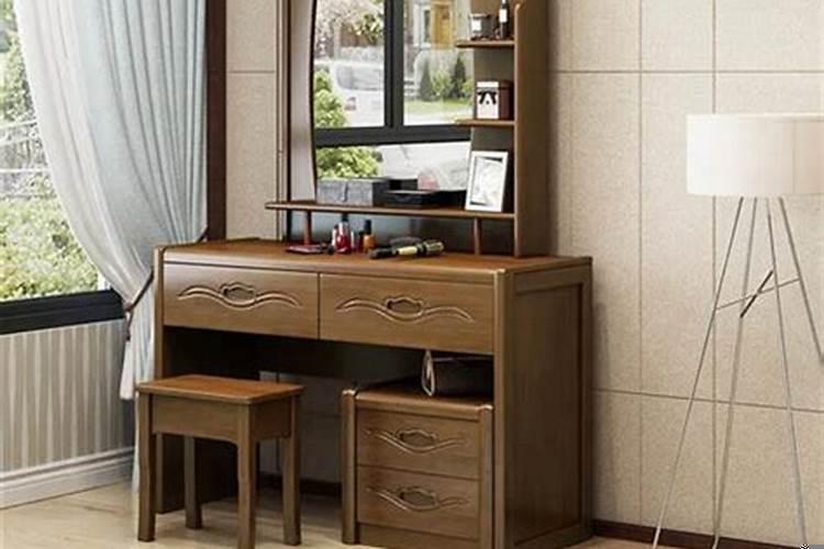 带镜梳妆台一般放什么位置最好