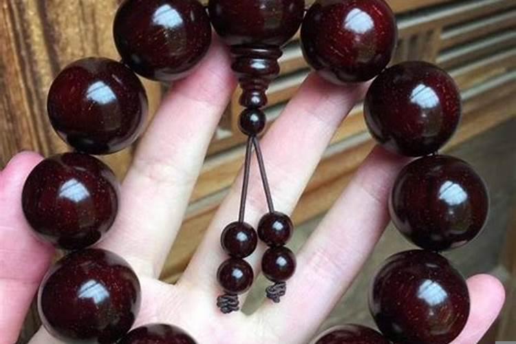 手串戴哪个手有讲究吗