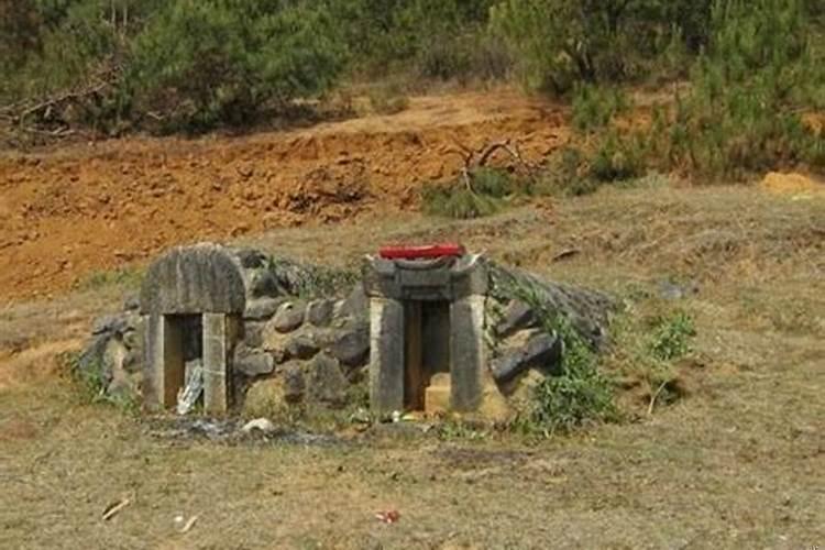 梦见自己的妈妈死了哭醒了是什么意思