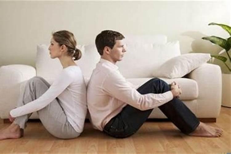 夫妻一方出轨算是违法吗