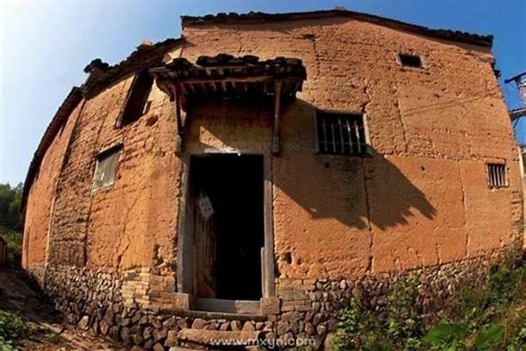 梦见自己的房子破旧是什么意思