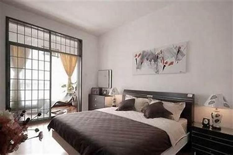 卧室内如何安床好