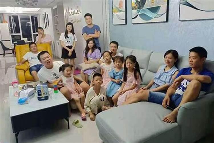 经常梦到以前的一个异性同学