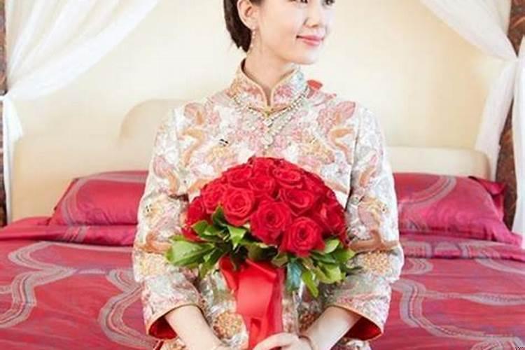 梦到两条黄河鲤鱼在水里