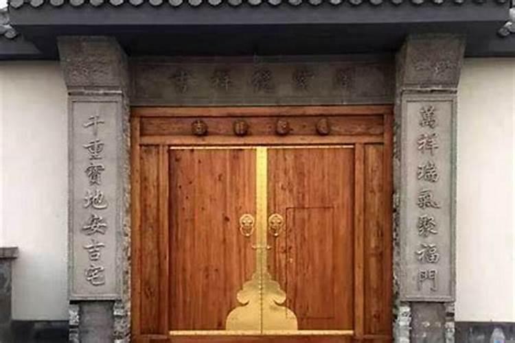 和父母住父母必须住主卧吗