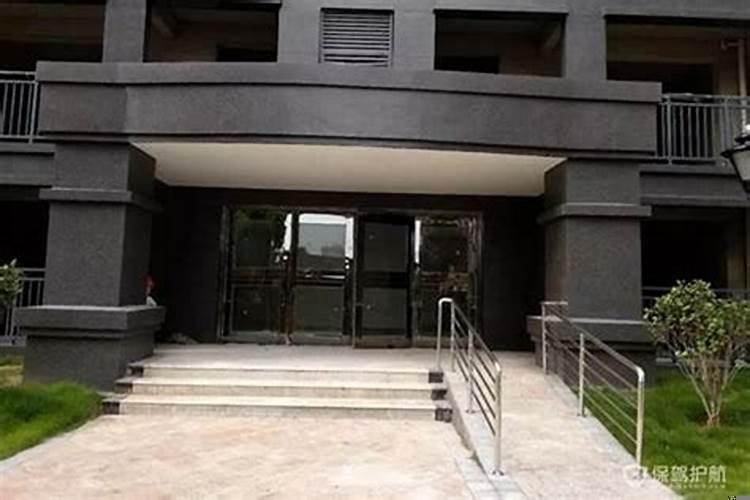 农村建房子大门台阶三步好吗