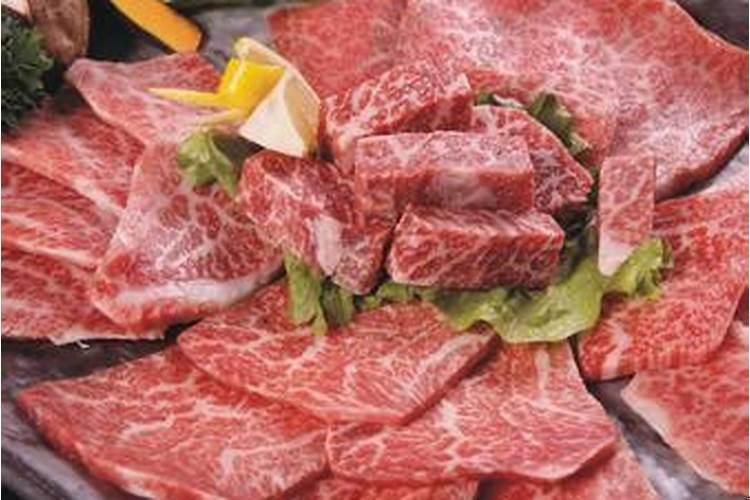 自己梦见吃肉是啥意思